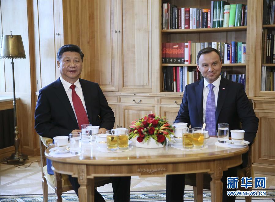 6月20日，國(guó)家主席習(xí)近平在華沙同波蘭總統(tǒng)杜達(dá)舉行會(huì)談。新華社記者蘭紅光攝 