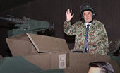 “安倍戰車”向南墻發起撞擊？
