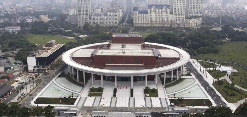 “盡心盡力建好中越友誼精品工程！”——越中友誼宮落成記